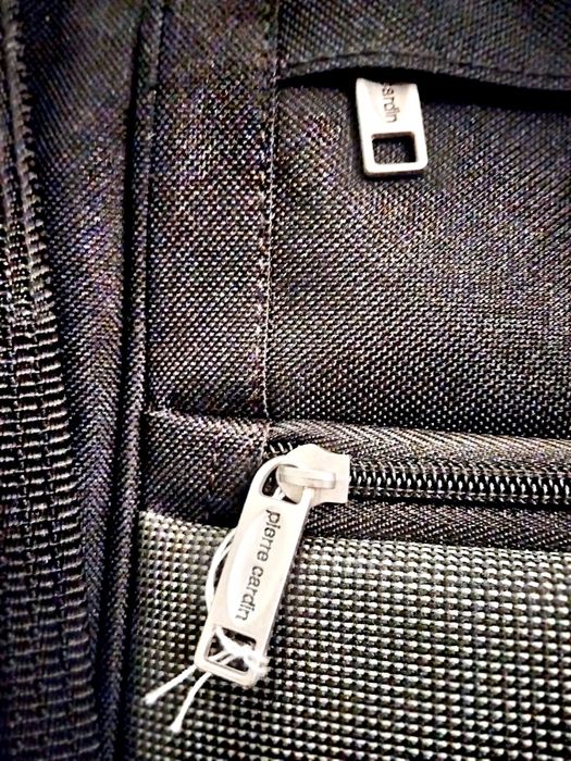 Geantă Pierre Cardin pentru costum si platon, neagra