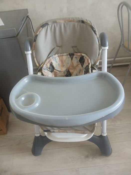 Продам стул для кормления