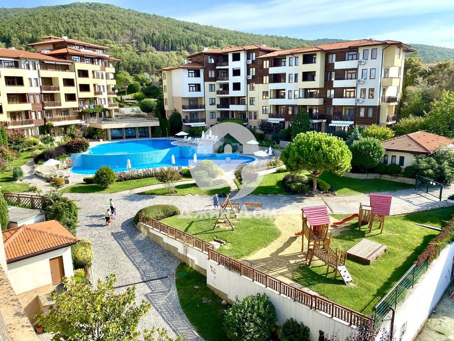 Двустаен апартамент в к-с „Райска градина“, гр. Свети Влас
