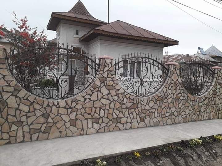 Vând și montez piatra naturala de munte