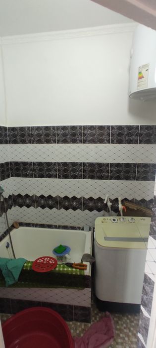 Дом сатилади 3 ханали 1 этаж