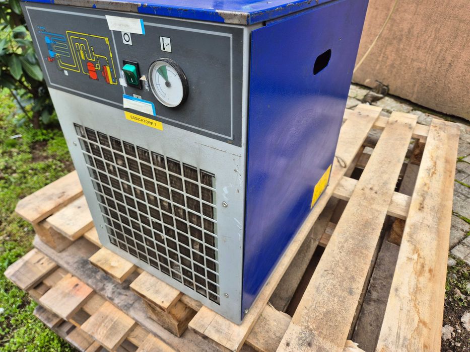 Хладилен изсушител за сгъстен въздух за компресор