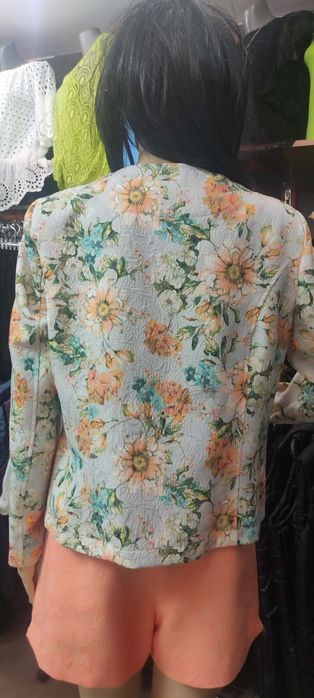 Дамско сако произведено в България