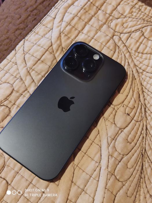 Vand / schimb Iphone 16 pro in stare foarte buna