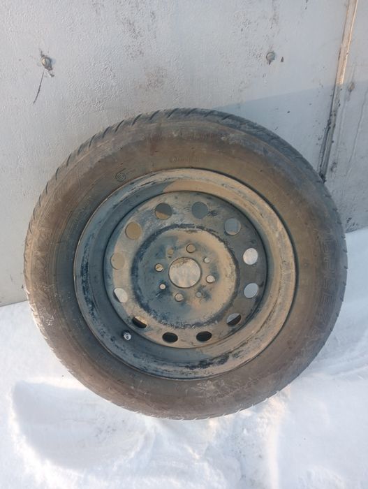 Продам шины сдиском