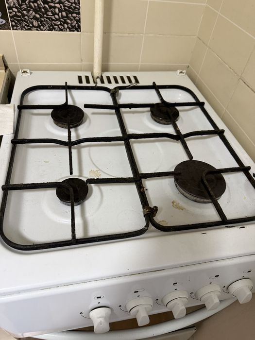 Продам газовую плиту