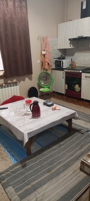 Uyim Zargar maxallasi Zarli kochasi 162a uy