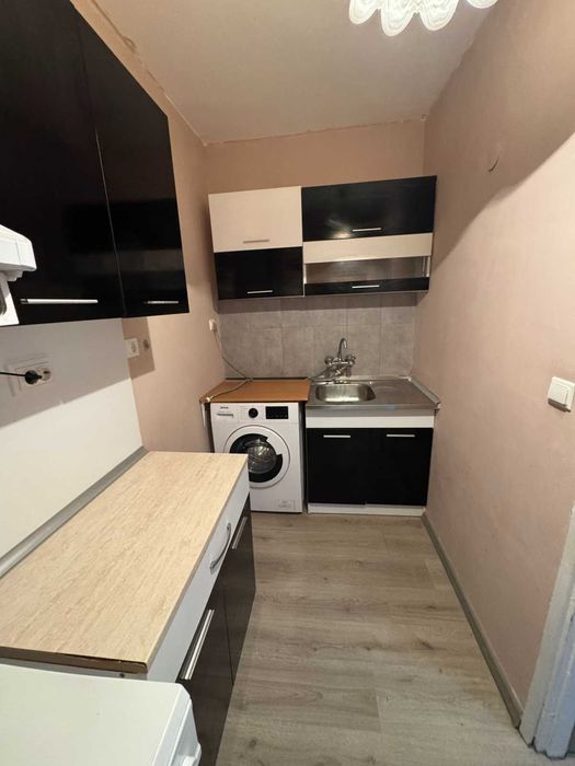 Предлагаме за продажба двустаен апартамент в ЕПК блок, в Славейков