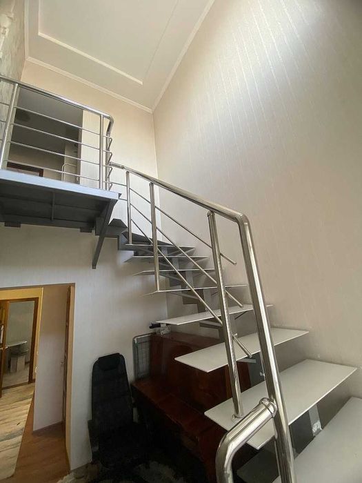 Продам 3 ком в ЦЕНТРЕ Костаня