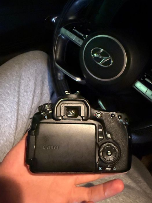 Canon 60D леганда