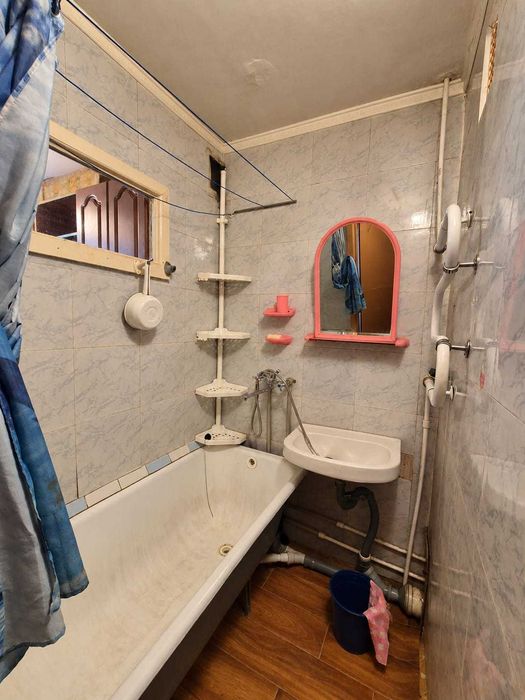 Продам 2 к квартиру по пр Металлургов