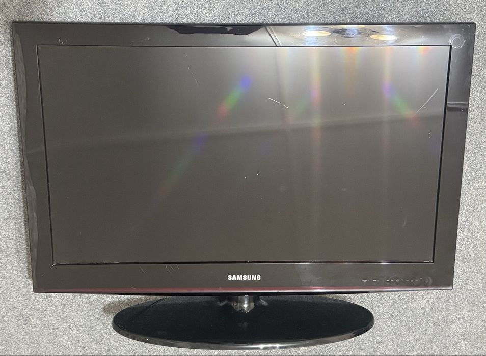 Продается телевизор SAMSUNG
