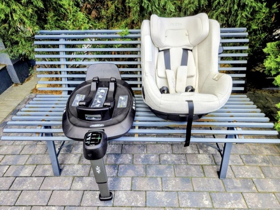 Scaun auto rotativ i-Size Nuna,  bază isofix si modul nou născut