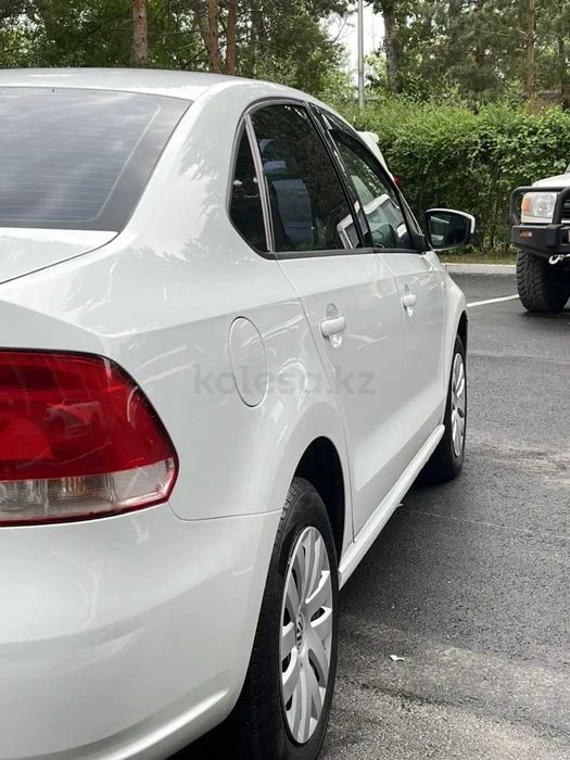 Volkswagen Polo Sedan