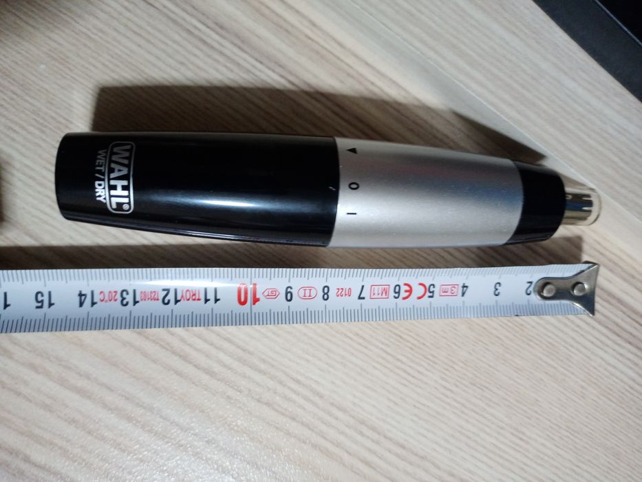 Тример за нос и уши Wahl 05642-135, Батерия AA, Черен/Сребрист