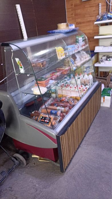 Холодильник бу.