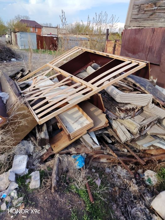 Отдам даром корпусные части мебели