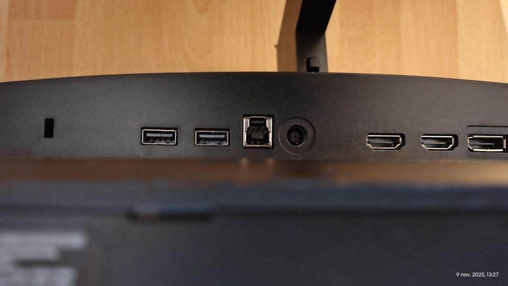 Vând monitor HP Omen