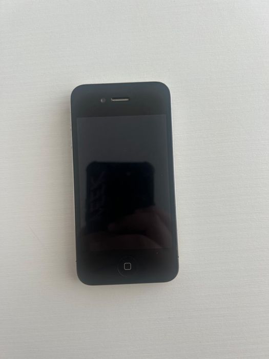iPhone 4 – Schimb cu Nintendo 3DS sau vânzare