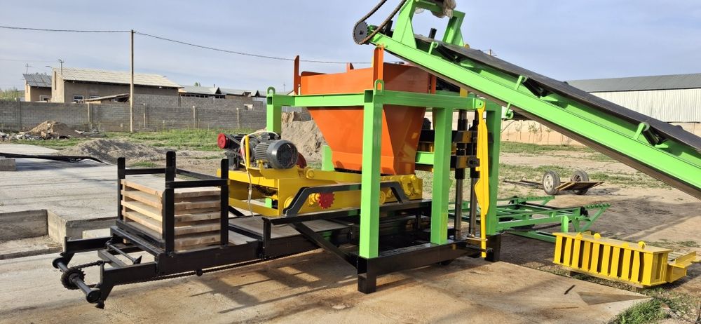 Shlakablok ishlabchiqozish stanogi