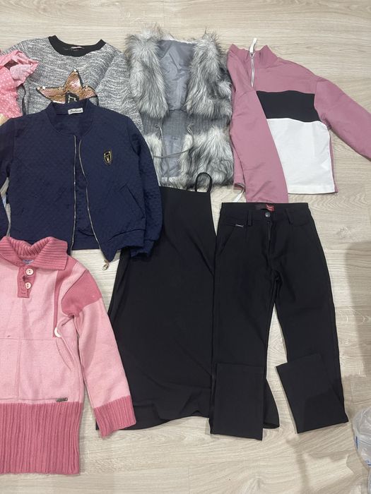 Продам пакет вещей для девочки 11-13 лет