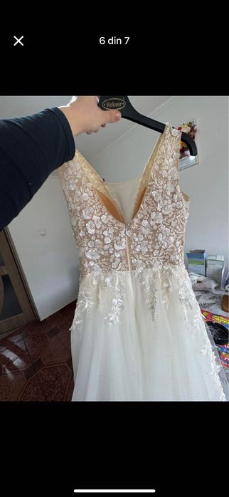 Vand rochie mireasa