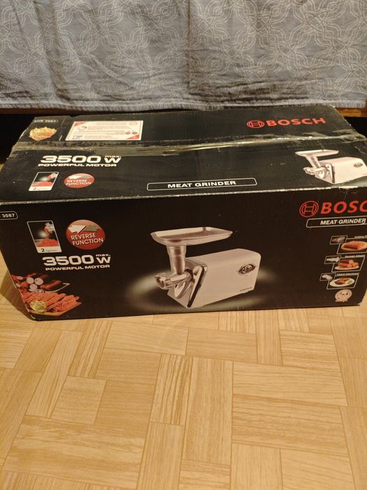 Продам мясорубку Bosch 3087