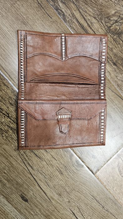 Portofel din piele marocană artizanală, lucrat manual