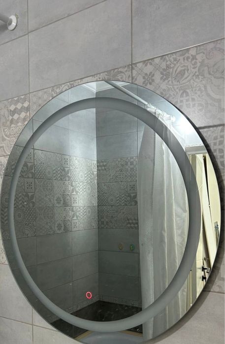 Зеркало с подсветкой