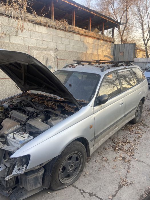 Тайота калдина на разбор
