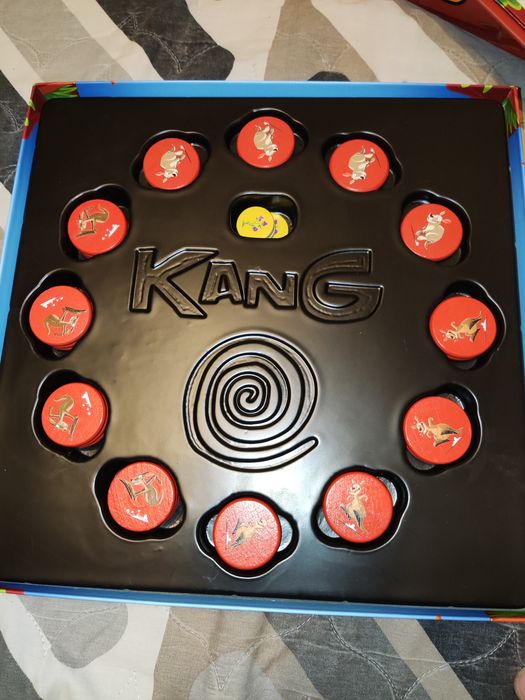 Продавам настолни игри