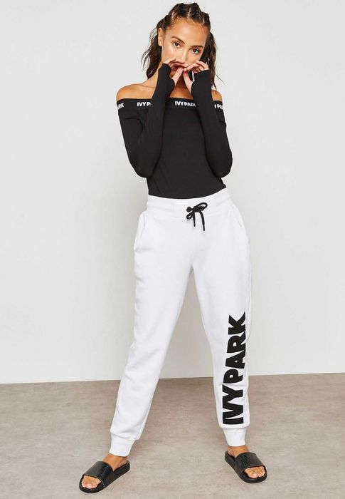 Ivy Park Logo Stripe Long Sleeve Bodysuit дамско боди - М