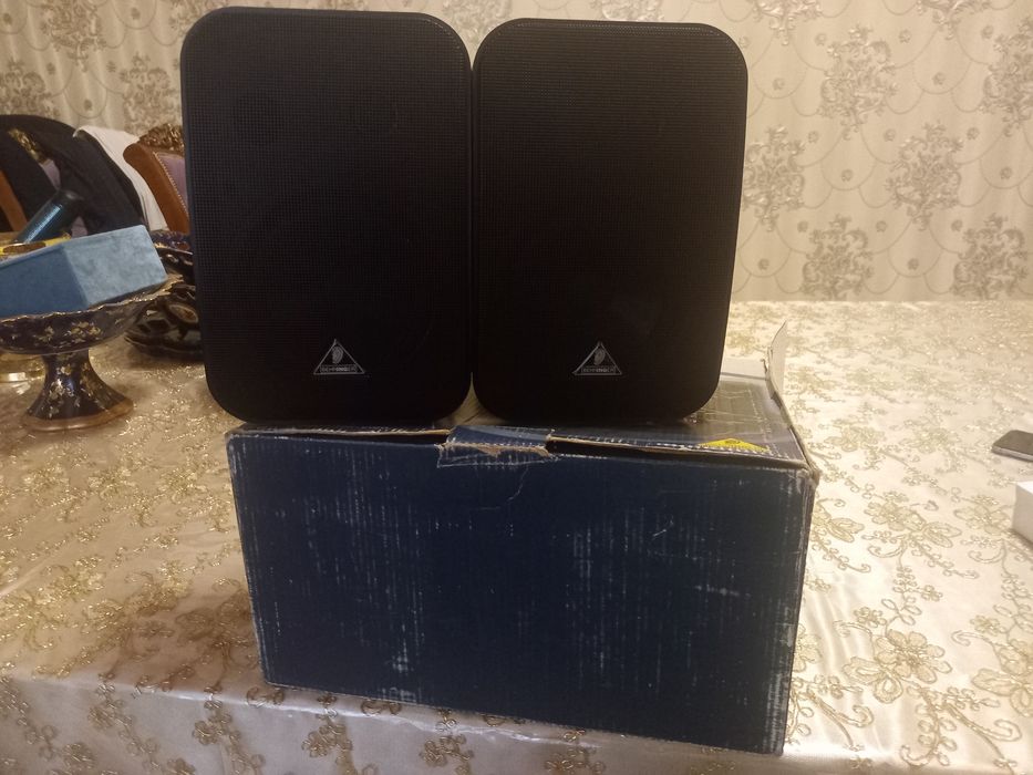 Monitor 1c speaker behrjnger kalonka