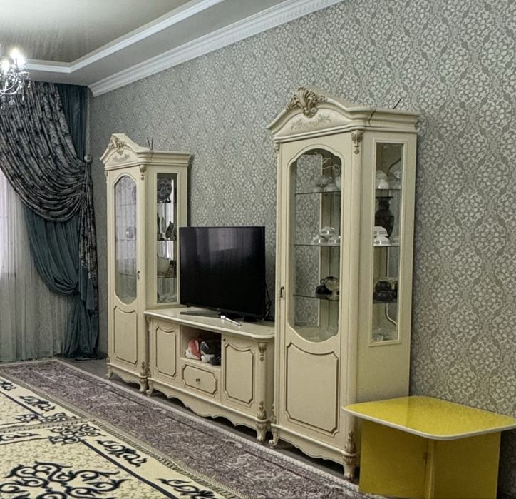 Стенка, камод, мебель для гостиной