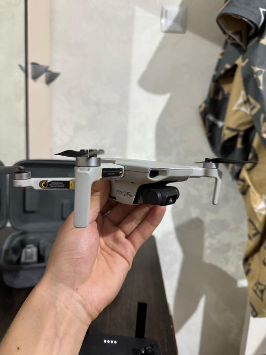 Dji mini SE квадрокоптер