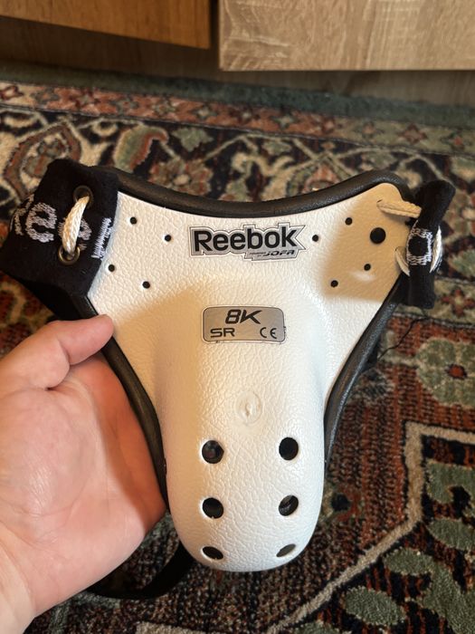 продам форму хоккейную