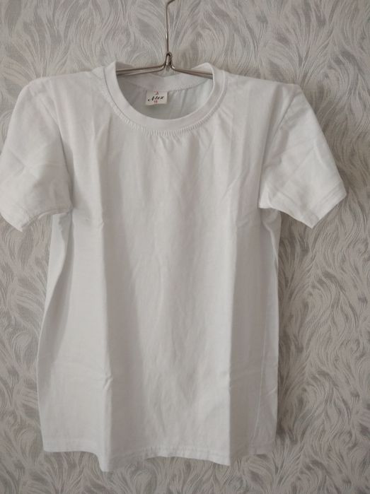 Футболки разные, размер 140 и больше