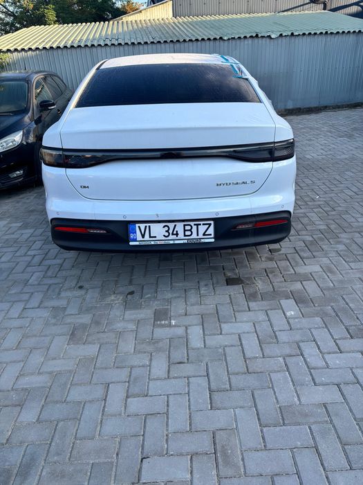 BYD Seal avariat față