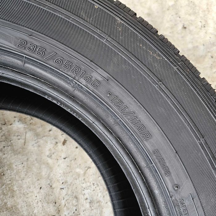 4 Нови зимни бусови гуми 235/65R16C Falken EuroWinter VAN01 121/119R