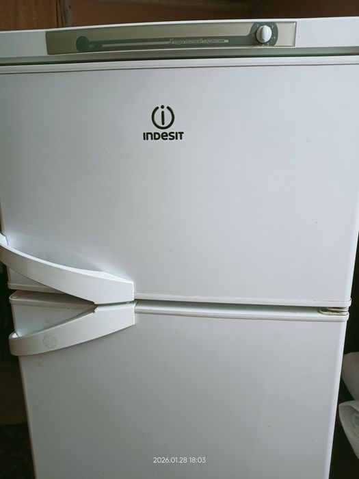 Продам холодильник