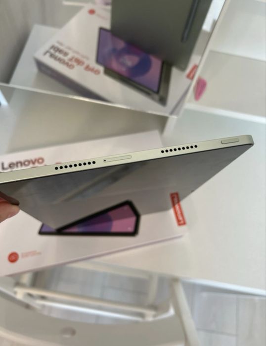 Lenovo Idea Tab Pro 12.7”