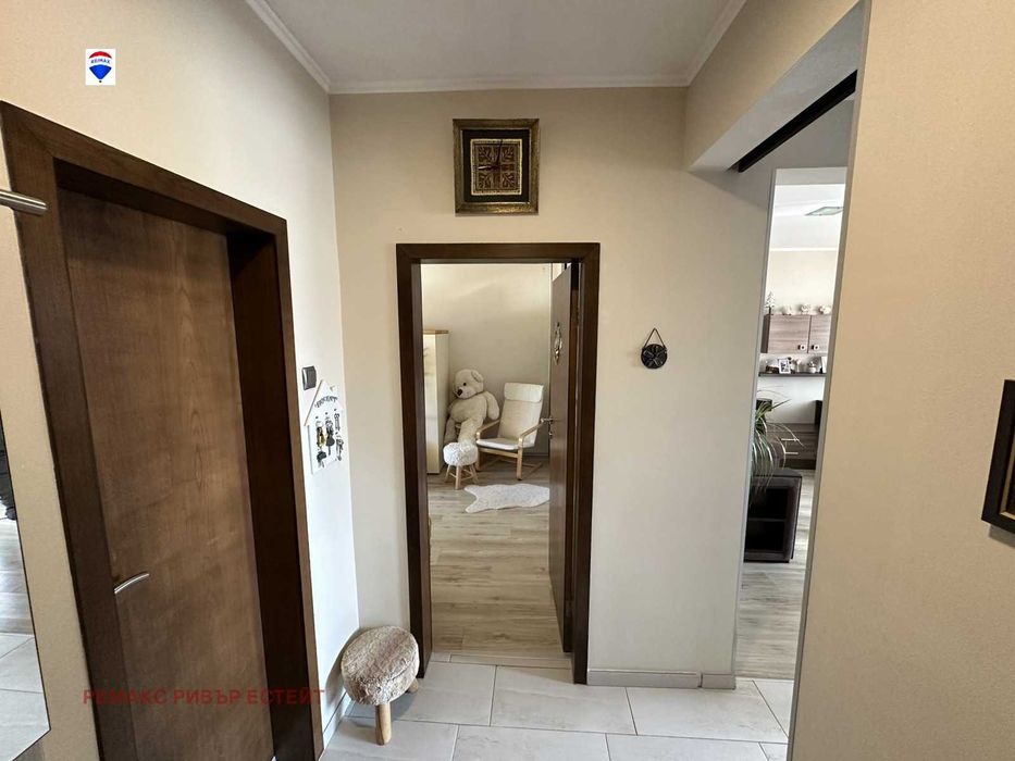 Продава се Двустаен апартамент в Русе, Широк център - 60 кв.м за 2015 €/кв.м - Снимка #6