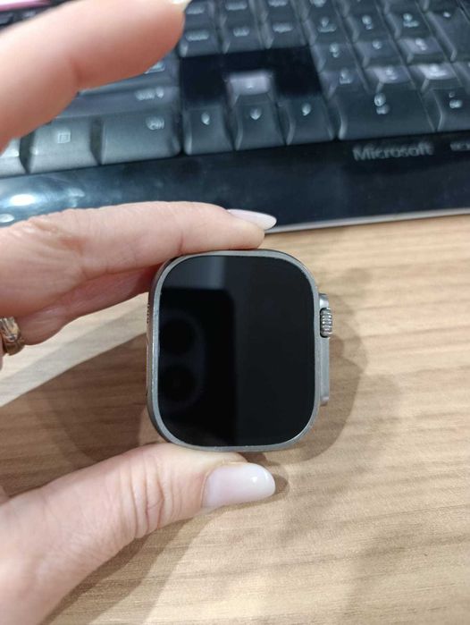 Apple Watch Ultra 2, 49 mm Titanium Alpine Loop Indigo (M) Impecabil