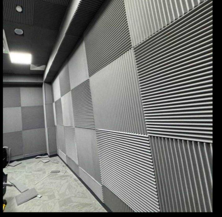 Акустические поролони студия кинотеатр эхо шум звук.