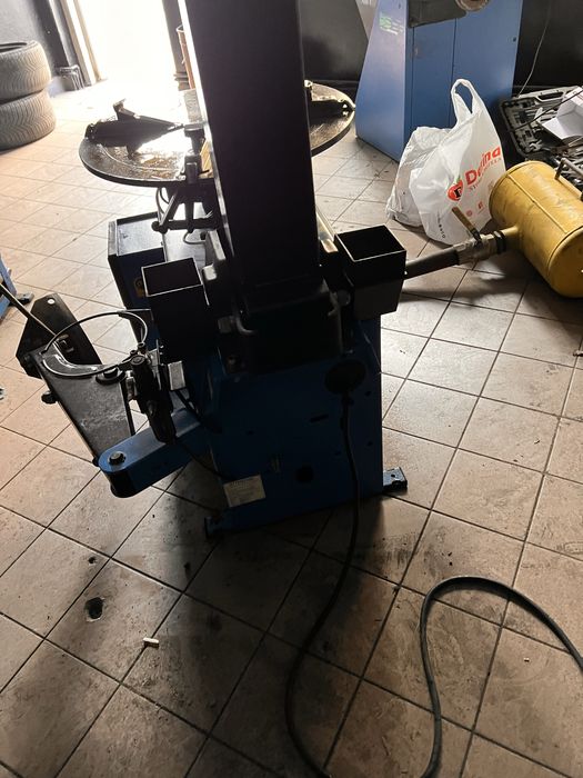 Aparat dejantat Hofmann Monty 2300