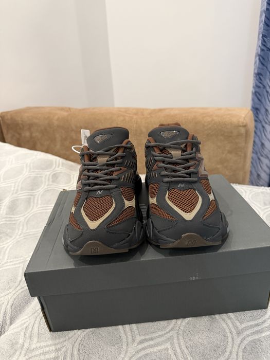 New Balance 9060 , marime 43