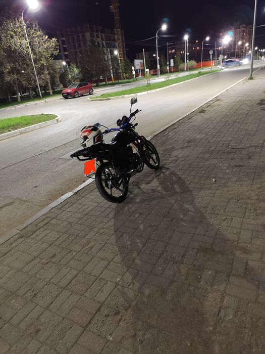 Лёгкий мотоцикл 125 кубов