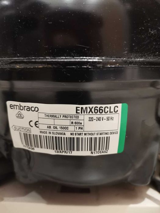 Хладилник с фризер - Indesit CAA 55