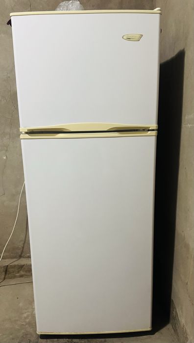 Royal star xolodilnik holadi zoʻr