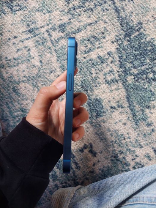 Продается айфон 13 128гб